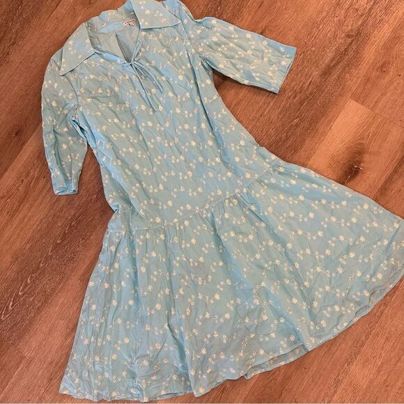 J. Peterman Dress Midi Size 12 Blue Floral Embroidered Vintage Gatsby Style - Picture 3 of 13